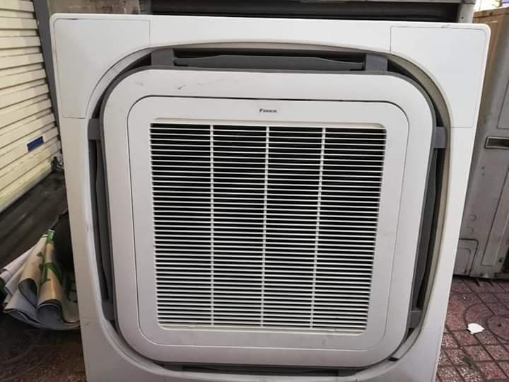 Lắp đặt máy lạnh âm trân cũ Daikin