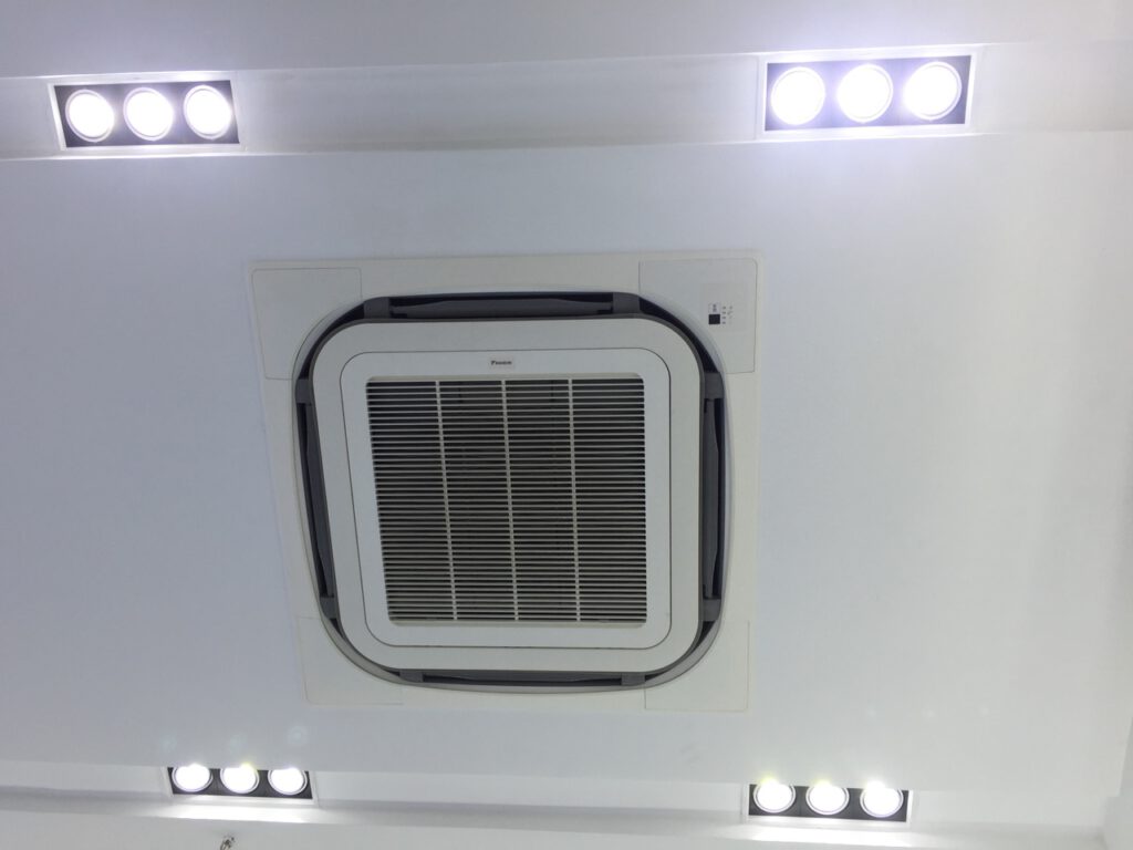 Lắp đặt máy lạnh âm trần nối ống gió 2hp tại TPHCM