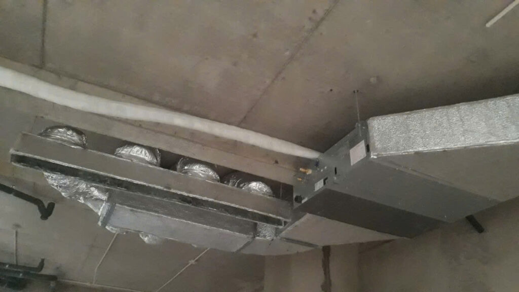 Tìm Hiểu Dịch Vụ Lắp Đặt Máy Lạnh Giấu Trần tại TP.HCM